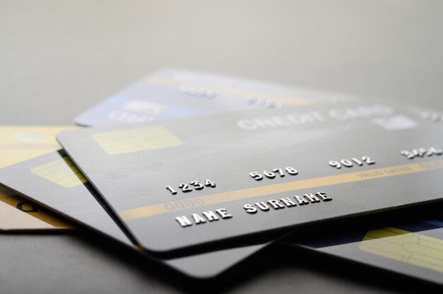 Cartões de crédito e débito: Qual a melhor opção?