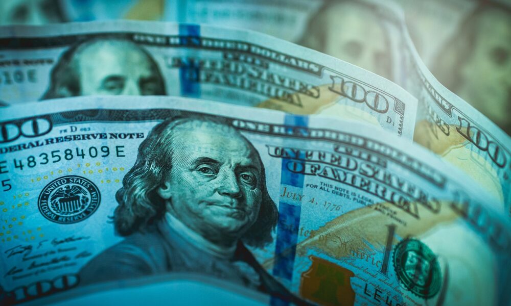 Dólar fecha essa sexta-feira (29) em alta, cotado a R$ 5,64