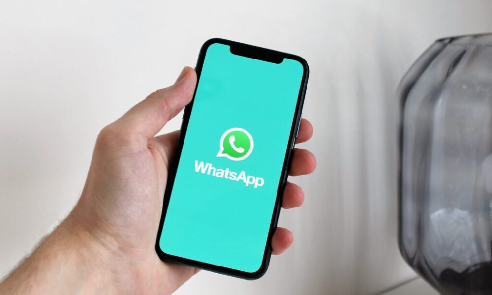 Bolsa Família: Saiba como tirar dúvidas pelo WhatsApp