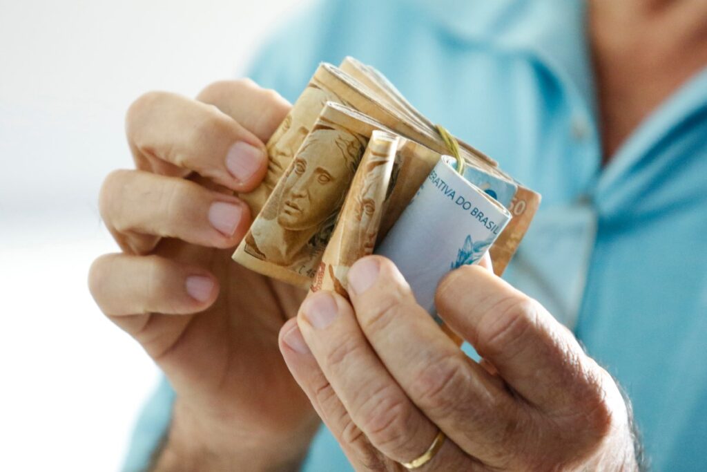 INSS: ajustes que poderão aumentar seu benefício.