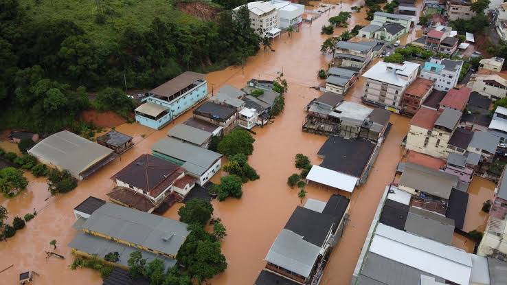 Diversos moradores atingidos por chuvas fortes tem solicitado o saque calamidade
