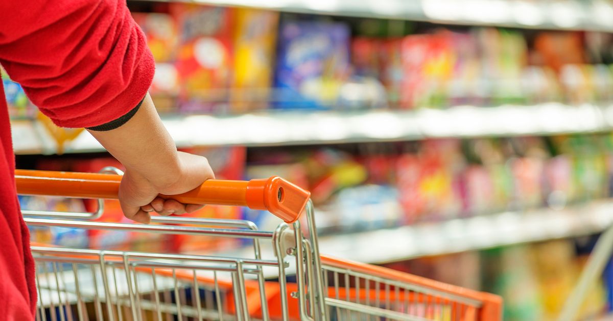 Dicas para economizar com a Cesta Básica Supermercado. Fonte_Canva