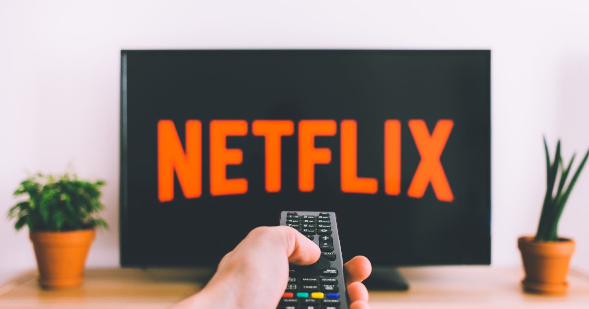Nova reforma tributária proposta por Haddad poderá aumentar o custo da Netflix para os usuários brasileiros