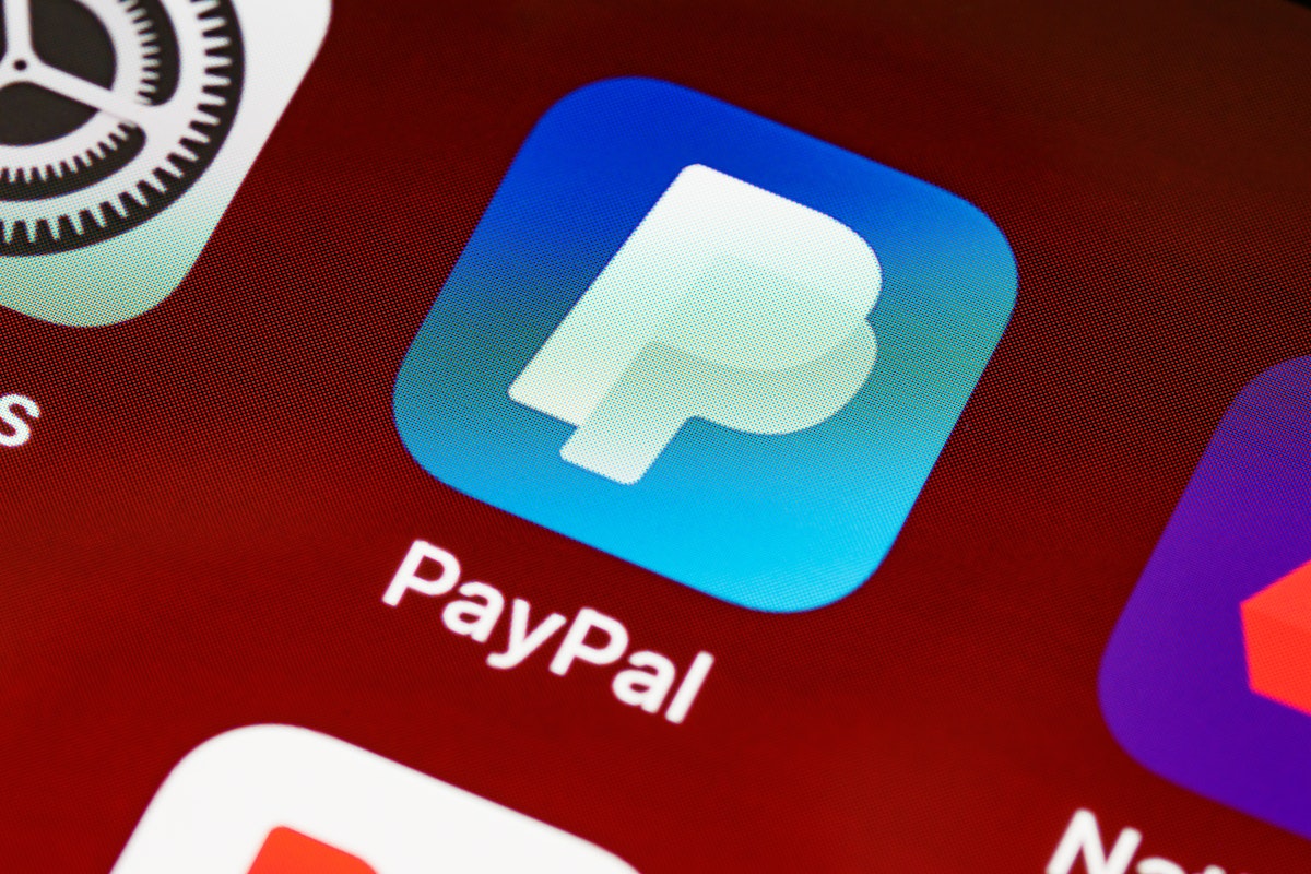 PayPal lança sua criptomoeda