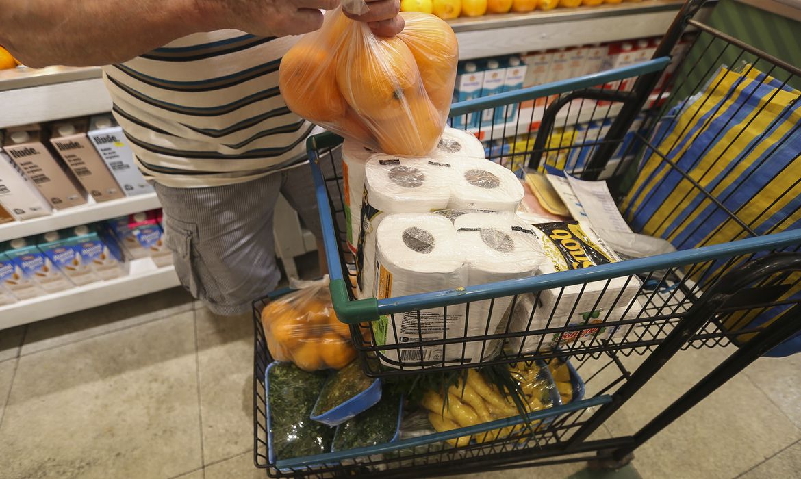 Consumo das famílias em supermercados CRESCE 3,1% em 2023